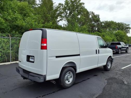 2025 Chevrolet Express 2500 Work Van