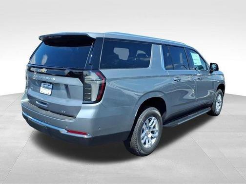 Sterling Gray Metallic 2026 Chevrolet Suburban LT
