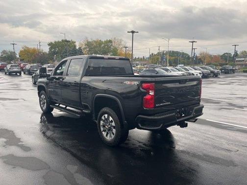 2022 Chevrolet Silverado 2500 Custom