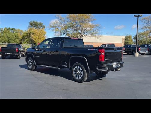 2022 Chevrolet Silverado 2500 Custom