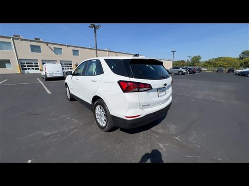 2022 Chevrolet Equinox LS