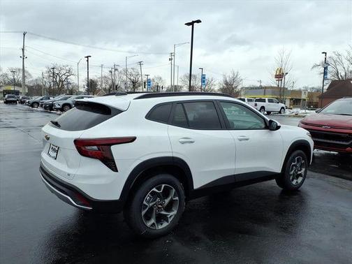 2026 Chevrolet Trax LT