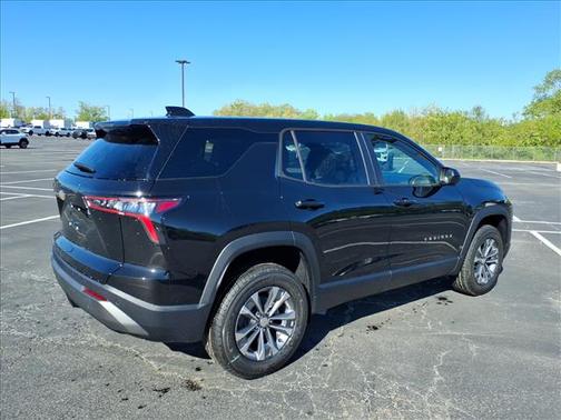 Mosaic Black Metallic 2026 Chevrolet Equinox LT