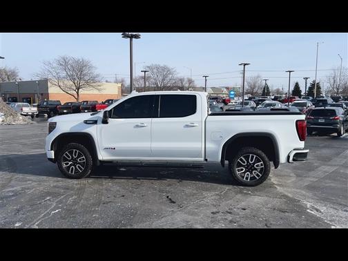 2025 GMC Sierra 1500 AT4
