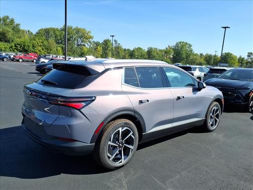 2026 Chevrolet Equinox EV LT 2
