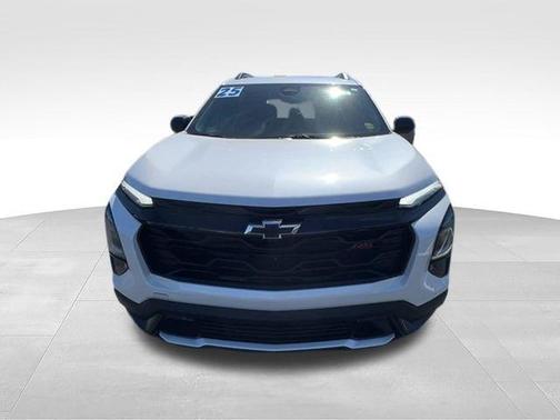Iridescent Pearl Tricoat 2025 Chevrolet Equinox RS