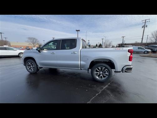 Silver Ice Metallic 2022 Chevrolet Silverado 1500 LT