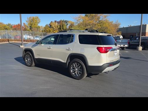 2017 GMC Acadia SLT-1