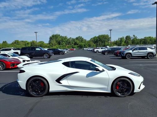 2026 Chevrolet Corvette Stingray w/1LT