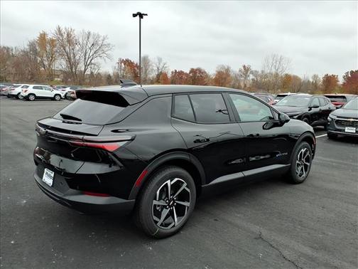 2026 Chevrolet Equinox EV LT 1