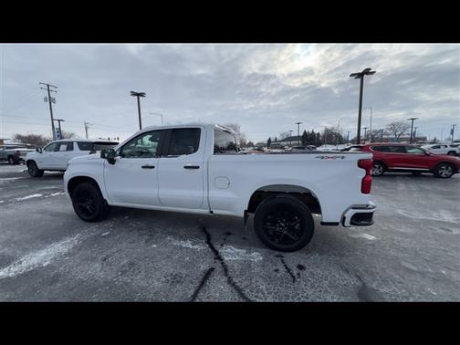2022 Chevrolet Silverado 1500 Custom