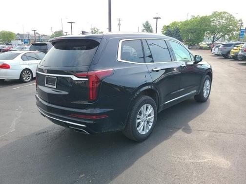 2023 Cadillac XT6 Luxury AWD