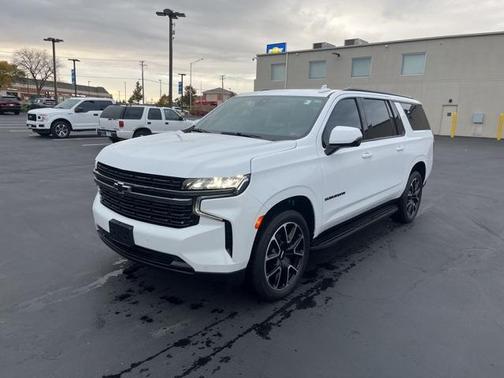 2022 Chevrolet Suburban RST