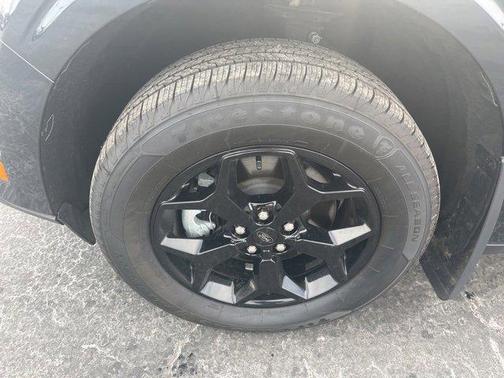 2023 Ford Maverick Lariat