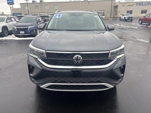 2024 Volkswagen Taos 1.5T SE