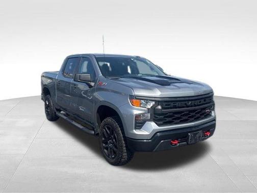 Sterling Gray Metallic 2024 Chevrolet Silverado 1500 Custom Trail Boss