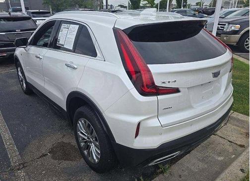 2024 Cadillac XT4 Premium Luxury