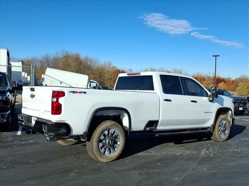 2026 Chevrolet Silverado 2500 Custom