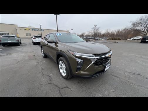 2024 Chevrolet Trax LS