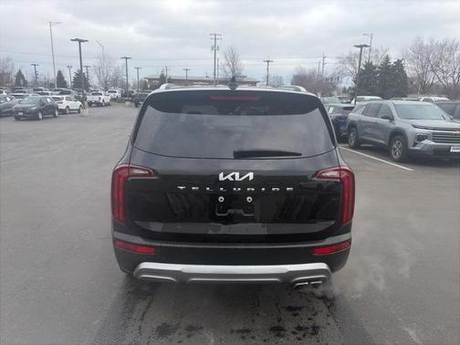 2022 Kia Telluride S
