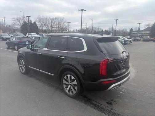 2022 Kia Telluride S