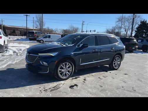 2023 Buick Enclave Essence