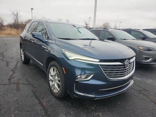 2023 Buick Enclave Essence