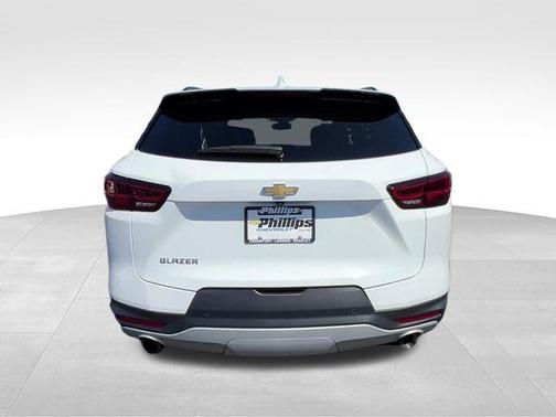 Summit White 2024 Chevrolet Blazer LT