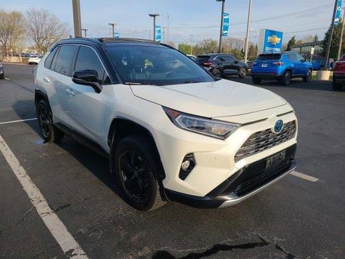 2019 Toyota RAV4 Hybrid XSE