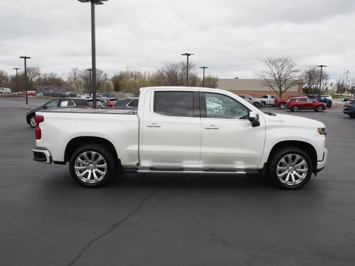 Photo 3 of 31 of 2019 Chevrolet Silverado 1500 High Country