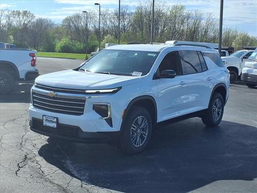 2025 Chevrolet Traverse LT