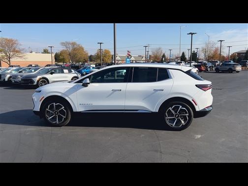 2025 Chevrolet Equinox EV LT