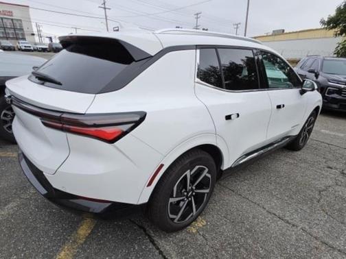 2025 Chevrolet Equinox EV LT