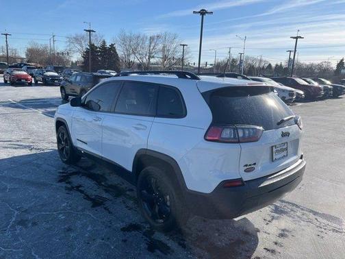2023 Jeep Cherokee Altitude Lux