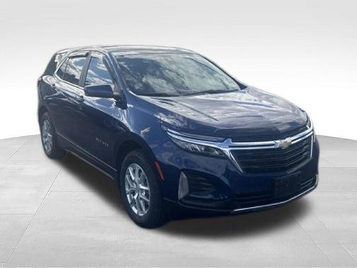 Blue Glow Metallic 2022 Chevrolet Equinox 1LT