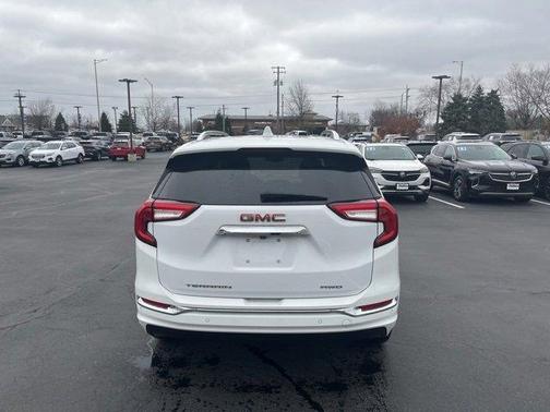 2022 GMC Terrain Denali