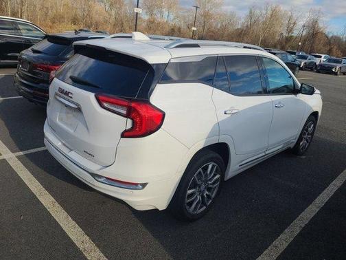 2022 GMC Terrain Denali