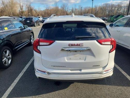 2022 GMC Terrain Denali