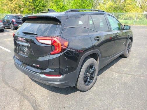 2023 GMC Terrain AT4