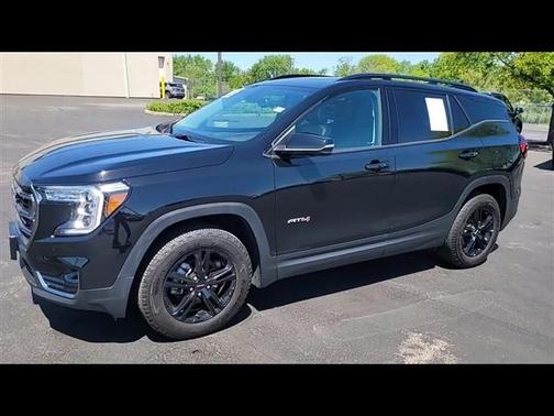 2023 GMC Terrain AT4