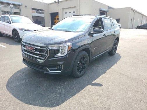 2023 GMC Terrain AT4