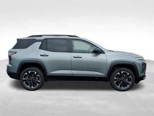 Sterling Gray Metallic 2026 Chevrolet Equinox RS