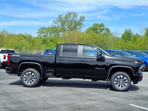 2025 Chevrolet Silverado 2500 Custom