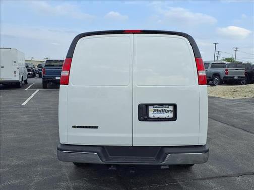 2025 Chevrolet Express 2500 Work Van