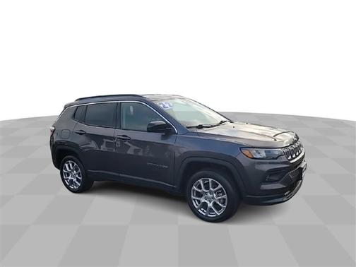 2022 Jeep Compass Latitude Lux