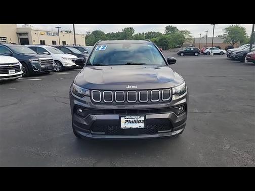 2022 Jeep Compass Latitude Lux