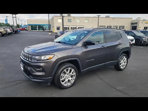 2022 Jeep Compass Latitude Lux
