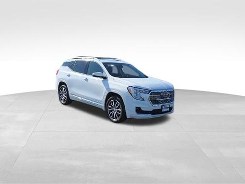 Summit White 2022 GMC Terrain Denali