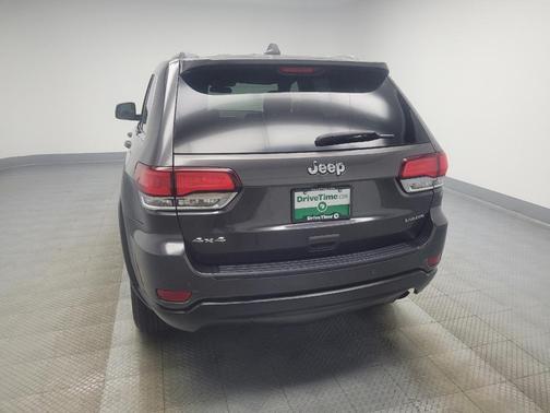 2020 Jeep Grand Cherokee Laredo