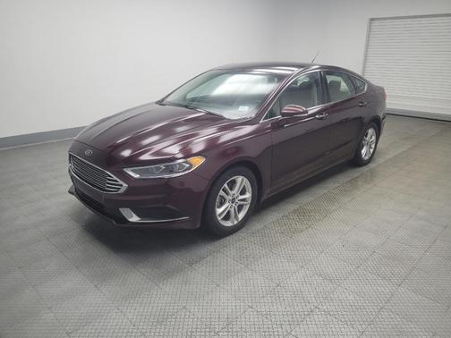 Red 2018 Ford Fusion SE